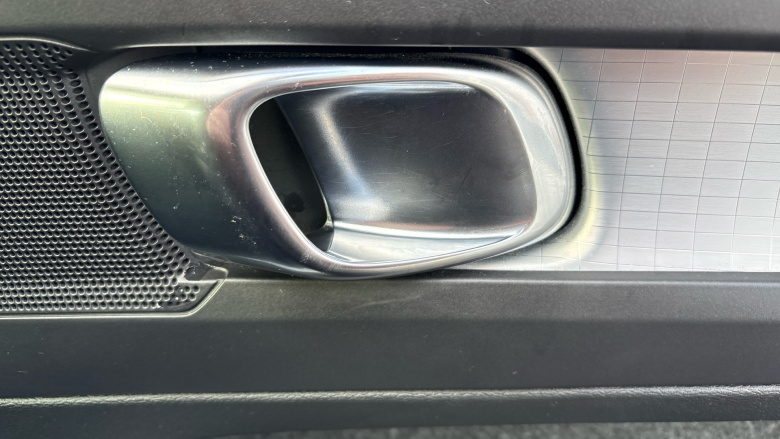 Volvo Xc40 2.0 B4P Momentum 5dr Auto [7 speed] Petrol Estate